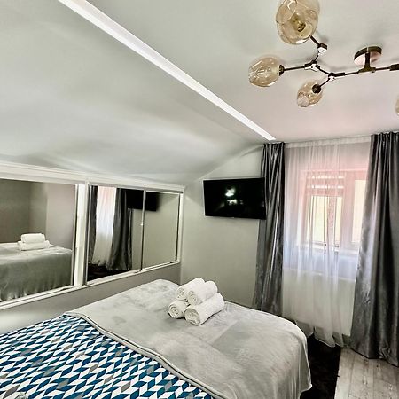 טורדה Deyinn Guest House Centrum מראה חיצוני תמונה