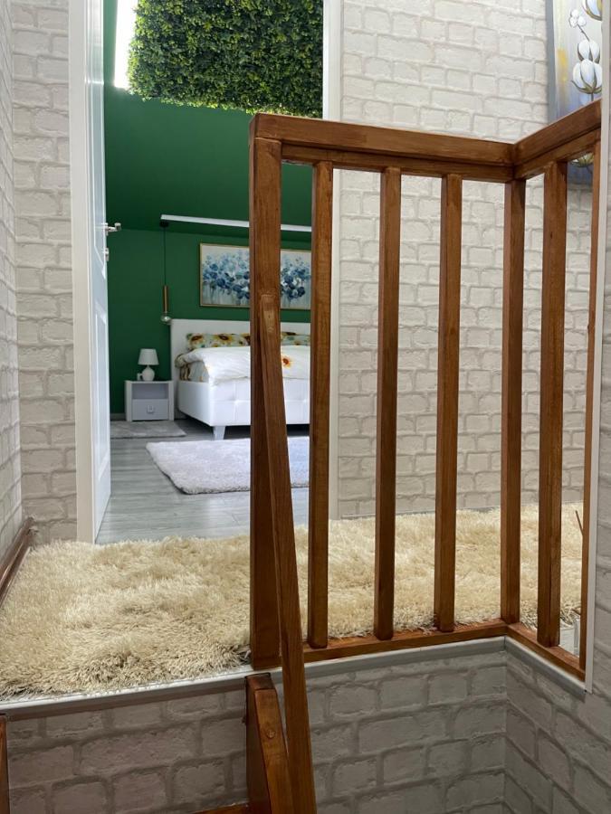 טורדה Deyinn Guest House Centrum מראה חיצוני תמונה