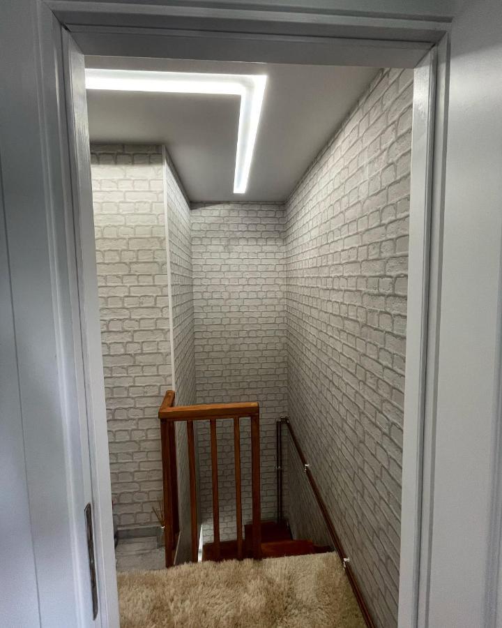 טורדה Deyinn Guest House Centrum מראה חיצוני תמונה