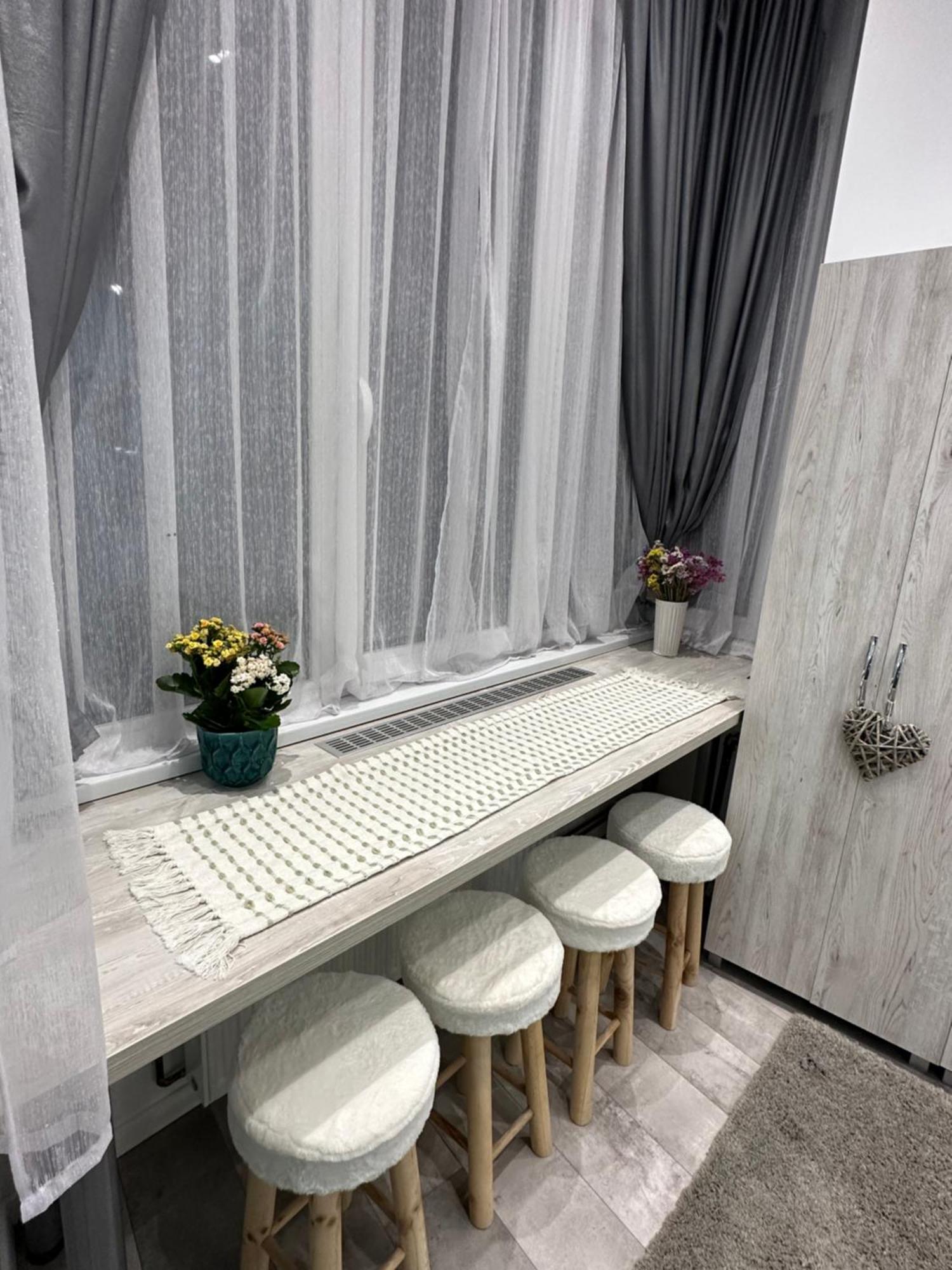 טורדה Deyinn Guest House Centrum מראה חיצוני תמונה