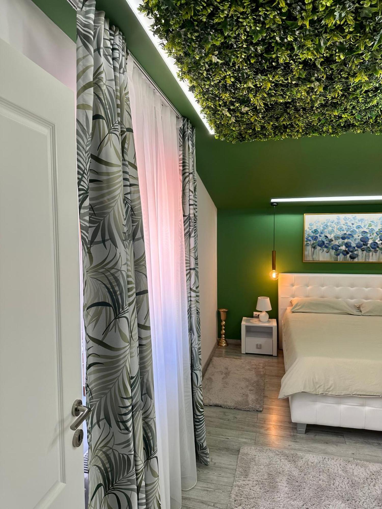 טורדה Deyinn Guest House Centrum מראה חיצוני תמונה