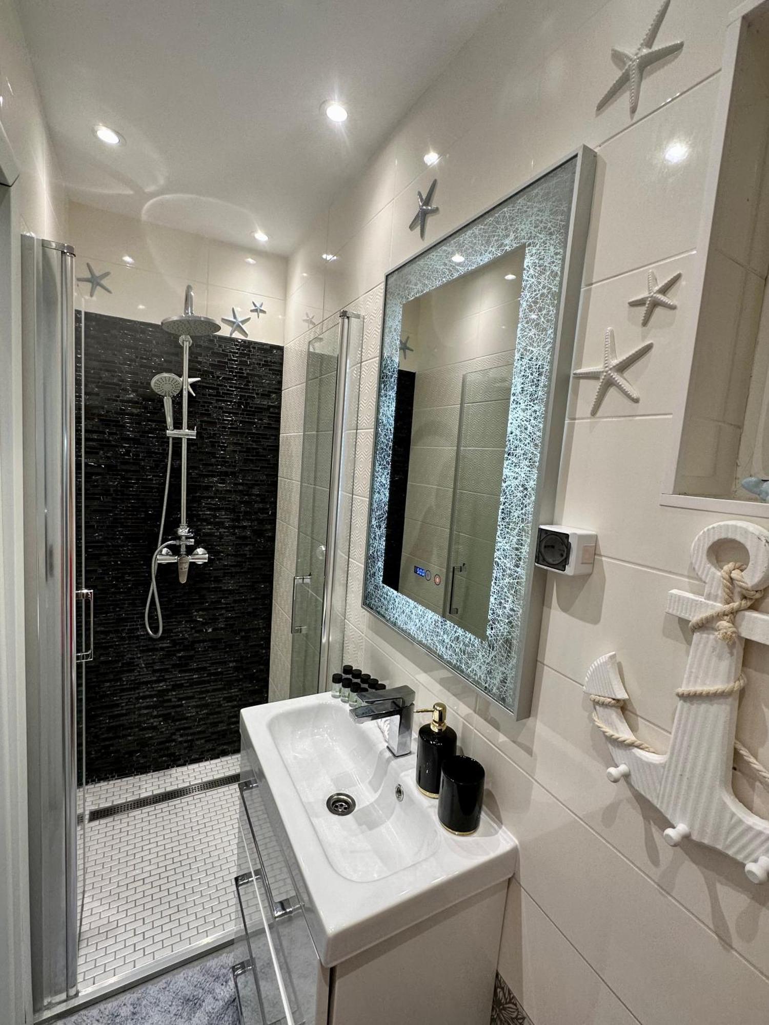 טורדה Deyinn Guest House Centrum מראה חיצוני תמונה