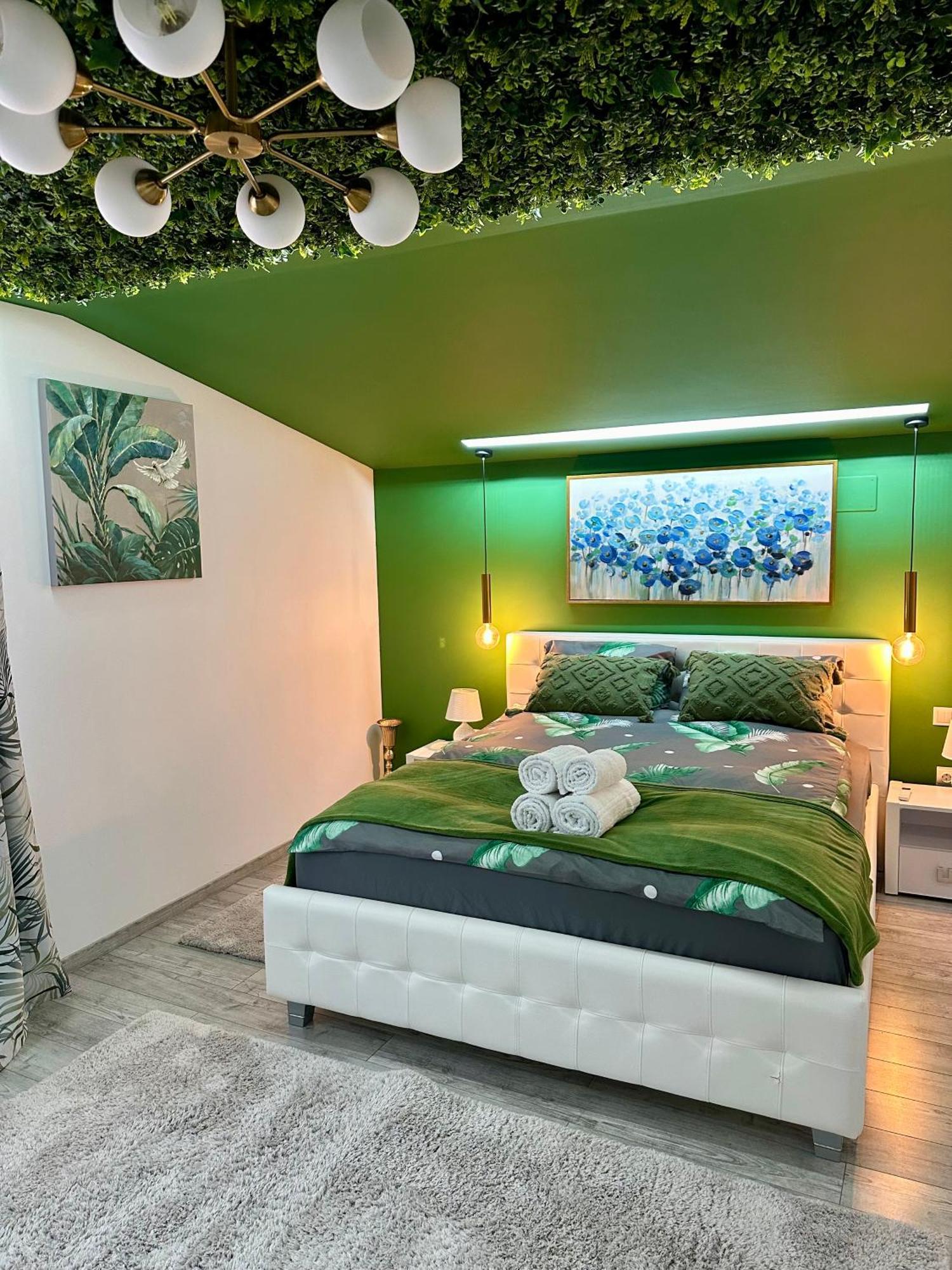 טורדה Deyinn Guest House Centrum מראה חיצוני תמונה
