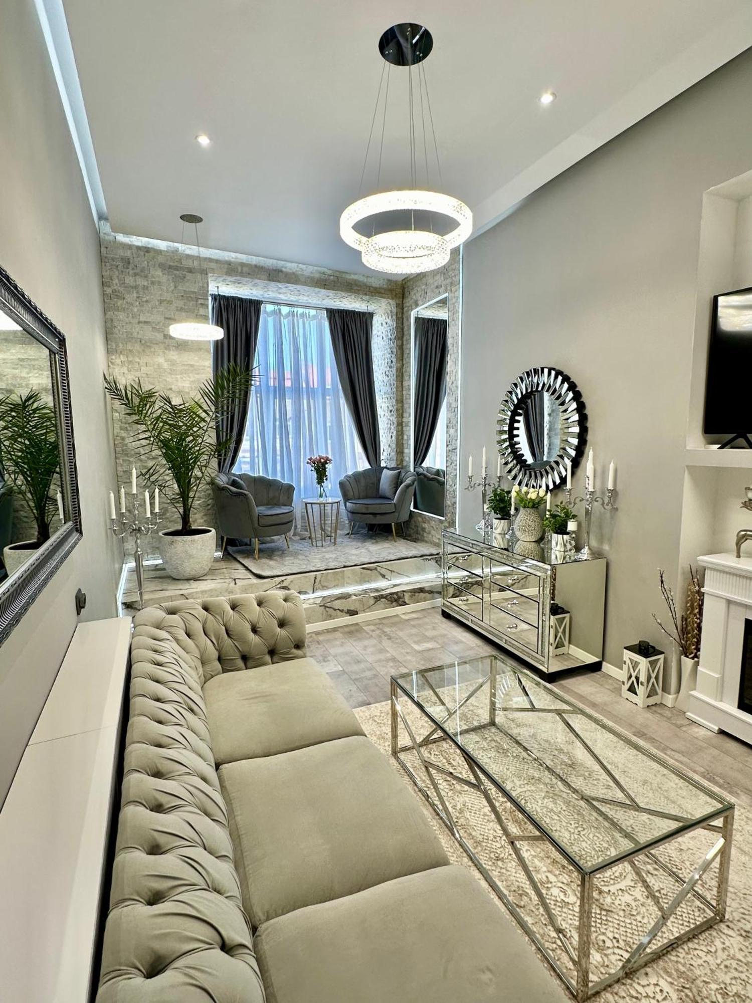 טורדה Deyinn Guest House Centrum מראה חיצוני תמונה